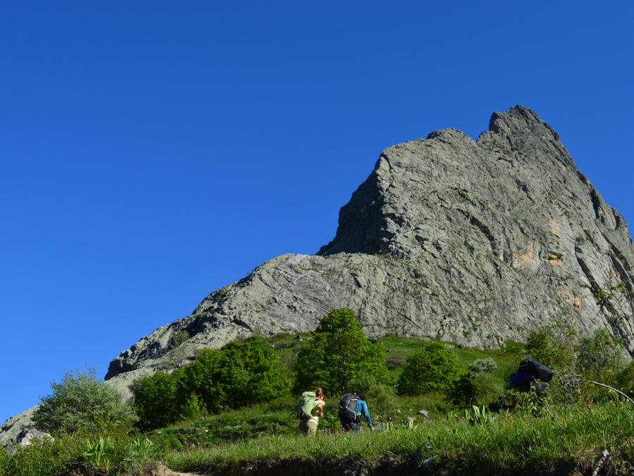 FORTIFICATIONS PATH